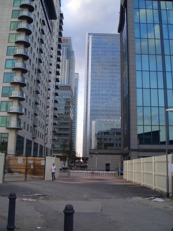 Canary Wharf from South Quay